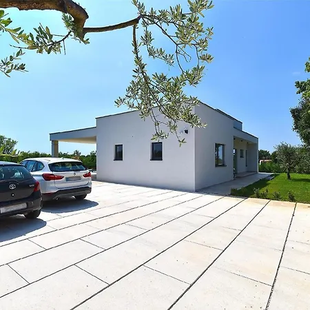Dom wakacyjny Mit Privatpool Fuer 7 Personen Ca 125 Qm In Stokovci, Istrien Binnenland Von Istrien Svetvinčenat